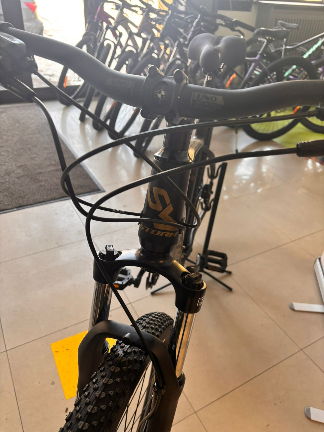 Storm Shark 2.0 29" Rower Górski