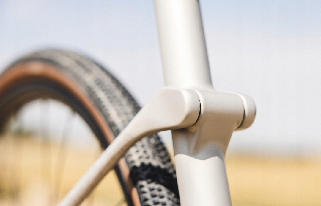 Rower BH GRAVELX AT 3.0 Light Silver roz. M